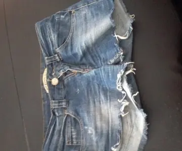 short, Inconnue