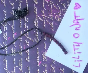 Collier, Claire's