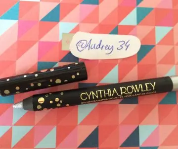 Crayon yeux, Cynthia rowley