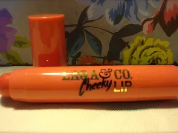 CHEEKY LIP, Laqa & Co