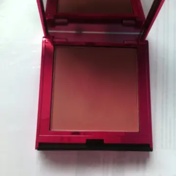 First date Blush, Famous X