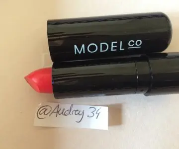 Lipstic colour essentials, ModelCo