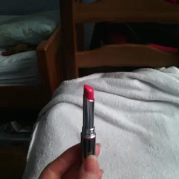 Rouge à lèvres, Agnès b.