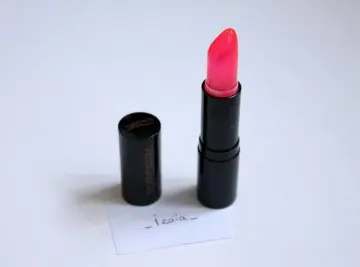 Rouge à lèvres Phantom, Topicrem