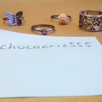 Bagues fantaisie au choix, Six