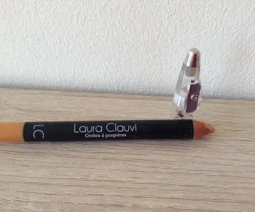 Crayon à paupieres, Laura Clauvi