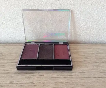 Ombre a paupieres, Make Me Up
