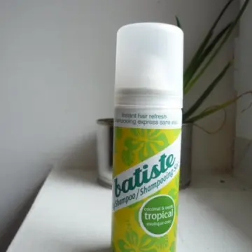 Shampoing sec, Batiste