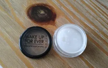 Paillette graphiques, Make Up For Ever
