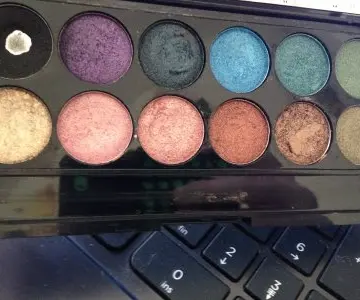 The Original 594, Sleek MakeUP