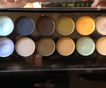 Supreme 891, Sleek MakeUP