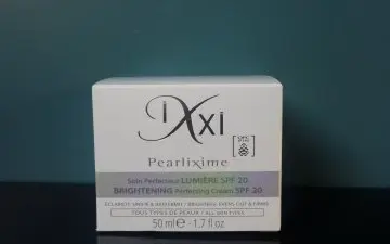 Soin perfecteur lumière, IXXI