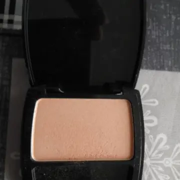 Blush orangé, PB Cosmetics