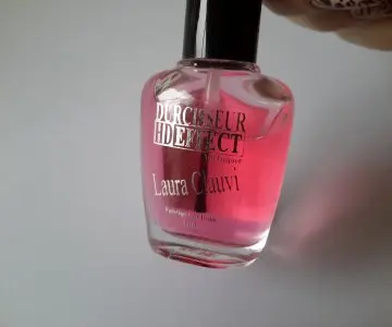 Vernis durcisseur, Laura Clauvi