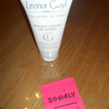 Masque, Leonor Greyl