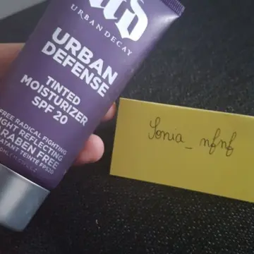 Urban Defense teinte bulletproof, Urban Decay