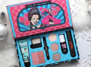 Coffret Benefit coffret édition limitée LIFE OF, Benefit