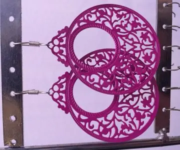 Boucle d'oreille, Inconnue