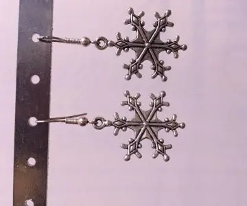 Boucle d'oreille, Inconnue