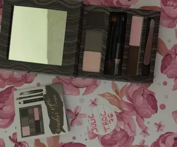 Palette ombre + sourcils, Benefit
