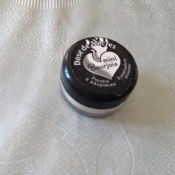 Poudre a paupière, Bourjois