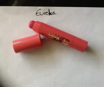 Rouge à lèvre, Laqa & Co