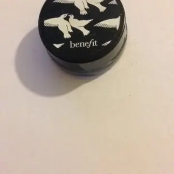 Fard à paupières, Benefit