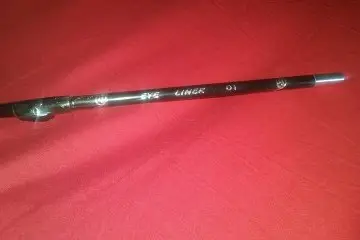 crayon noir eyes liner, Inconnue