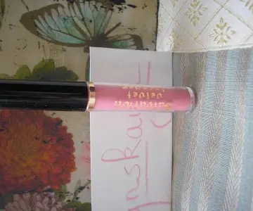 salvation velvet lacquer, Makeup Revolution