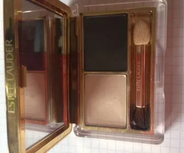 Fard à paupières, Estée Lauder