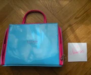 trousse, Escada