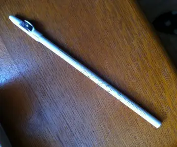 crayon yeux blanc, Dori Bell
