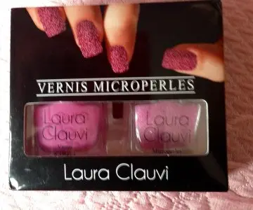 Vernis microperles, Laura Clauvi