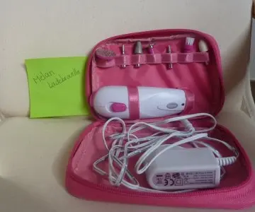 Kit manucure et pédicure ColorPop, Scholl