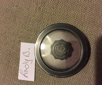 Glossy eyeshadow Mauve, Glossybox