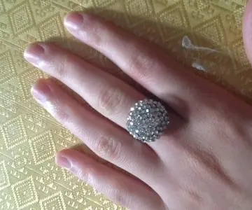 Bague, Inconnue