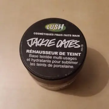 Réhausseur de teint Jackie Oates, Lush