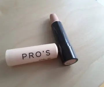 Stick anti cernes, Pro's couture