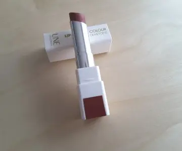 Rouge en demi tons, UNE Beauty