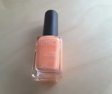 Vernis orange clair, KIKO