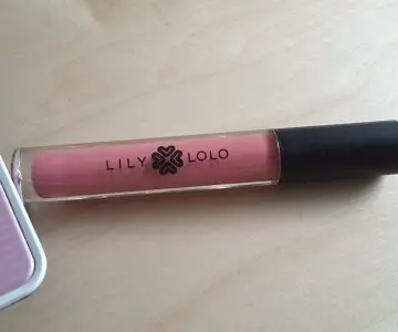 Gloss scandalips, Lily Lolo
