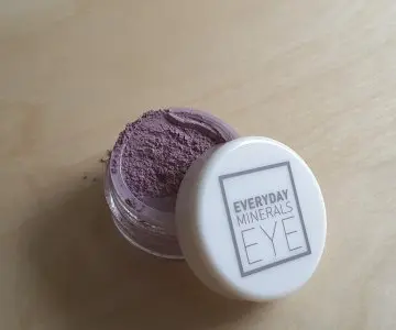 Shimmer eyes, Everyday minerals