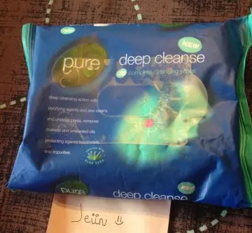 Lingettes démaquillantes, PURE