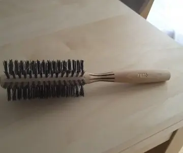 Brosse  poils sanglier, Tek
