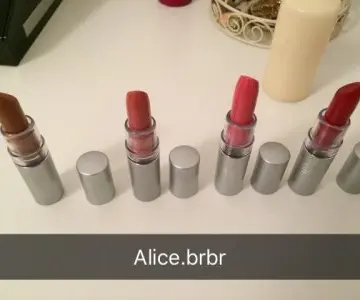Rouge à lèvre ELF, Elf