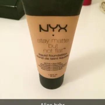 Fond de teint, NYX Cosmetics