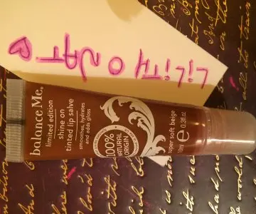 Gloss   Shine on tinted lip salve, Balaboosté