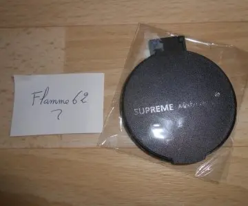 Miroir de sac, Supreme Make Up