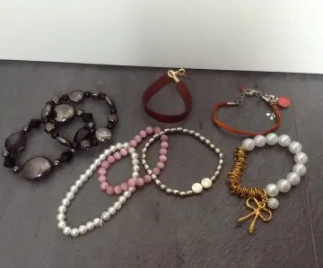 Lot bracelet tout genre, Inconnue