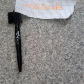 Crayon à sourcil noir, Miss Europe